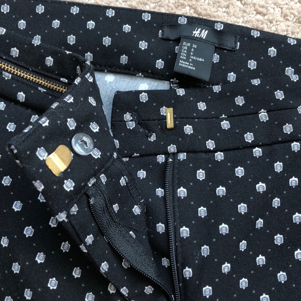 H&M Patterned Pants - Picture 5 of 5